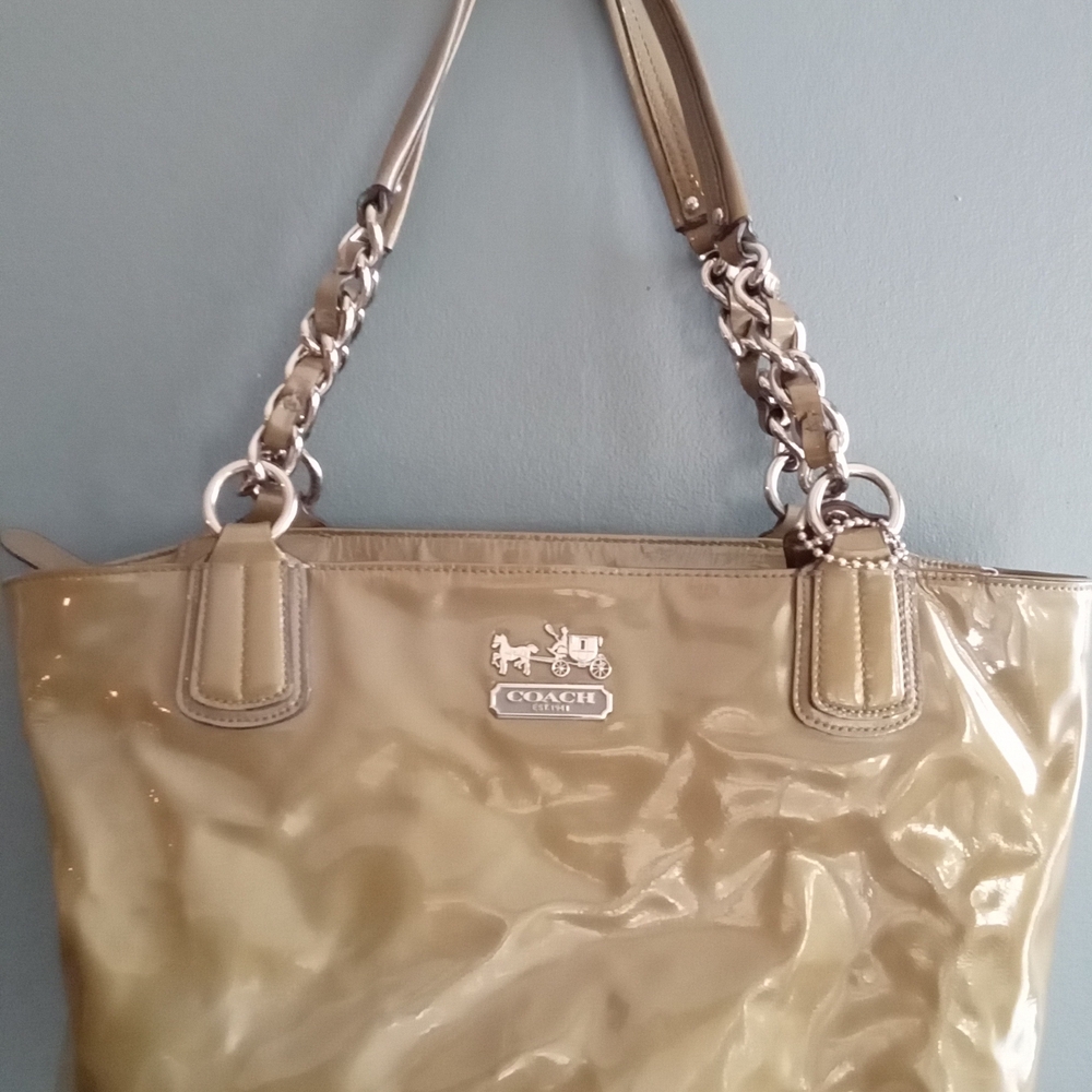 Coach Patent Leather Tote Bag Silver Chain Straps Khaki - Picture 6 of 9